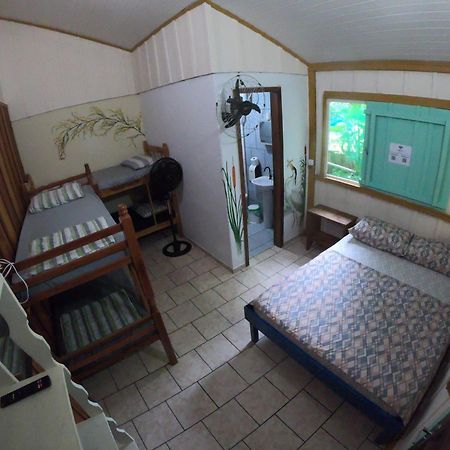Pousada E Camping Do Clodo Ilha do Mel Exterior foto